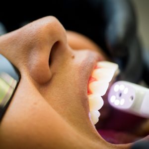 O dentista mineiro que foi abraçado pelo mundo Dr. Carlos de Carvalho