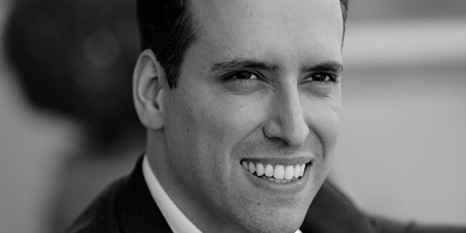 O dentista mineiro que foi abraçado pelo mundo Dr. Carlos de Carvalho