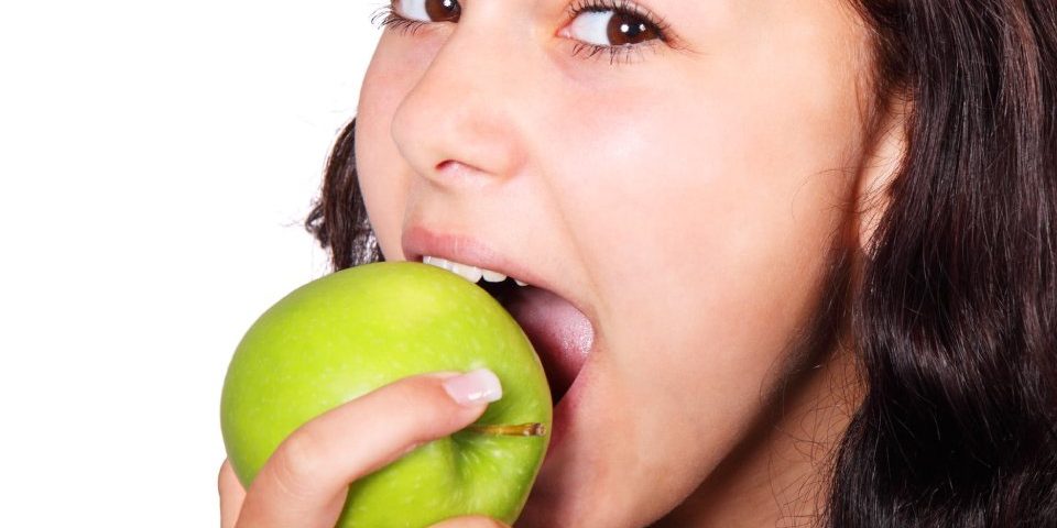 Da boca para dentro, checkup do sorriso na AR odontologia